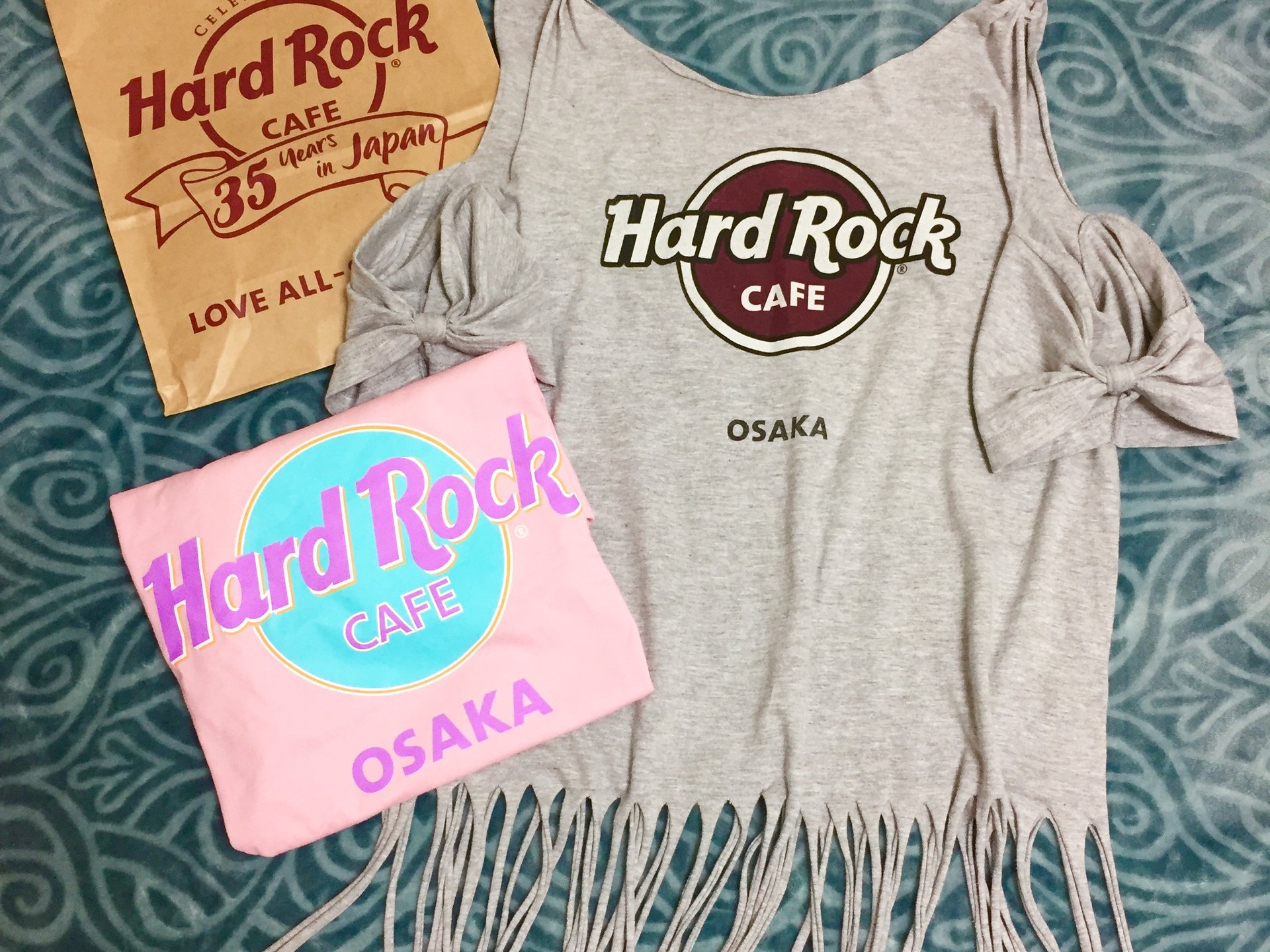 大阪ハードロックカフェで、世界で1枚のTシャツを購入☆限定カラーやハローキティTシャツも