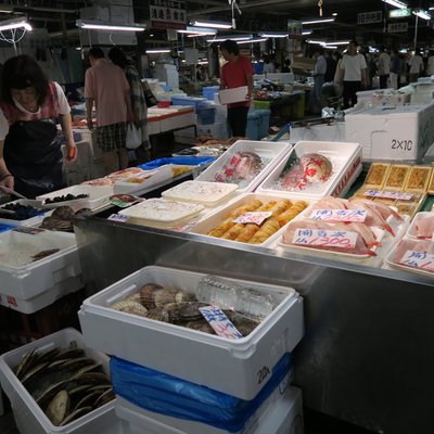 塩釜仲卸市場 マイ海鮮丼コーナー