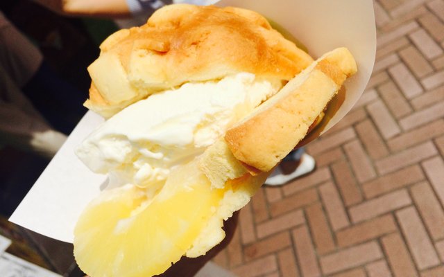 世界で2番目においしい焼き立てメロンパンアイス(TOKYO渋谷公園通り店)