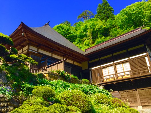 宝珠山立石寺