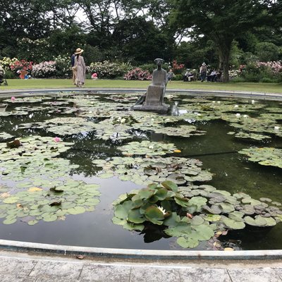 ヴァンジ彫刻庭園美術館