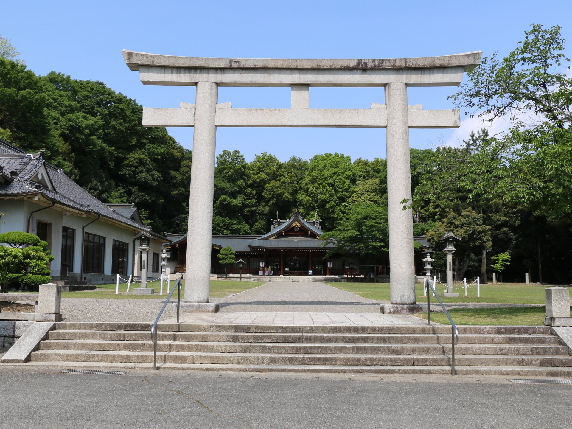 【群馬・高崎】結婚式や七五三も行われます！緑多き社・群馬護国神社♪