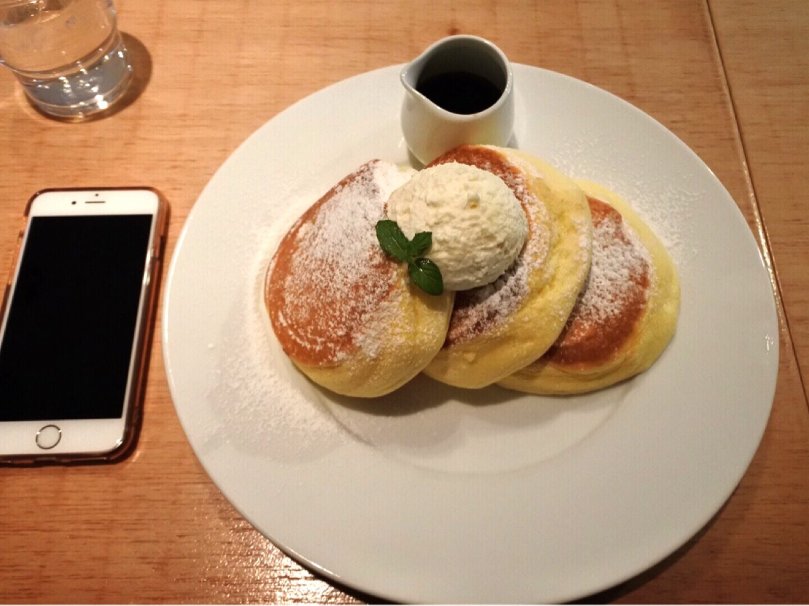 大阪 心斎橋 本町 関西のパンケーキといえばココ 2時間半待ってでも食べたい 幸せのパンケーキ Playlife プレイライフ