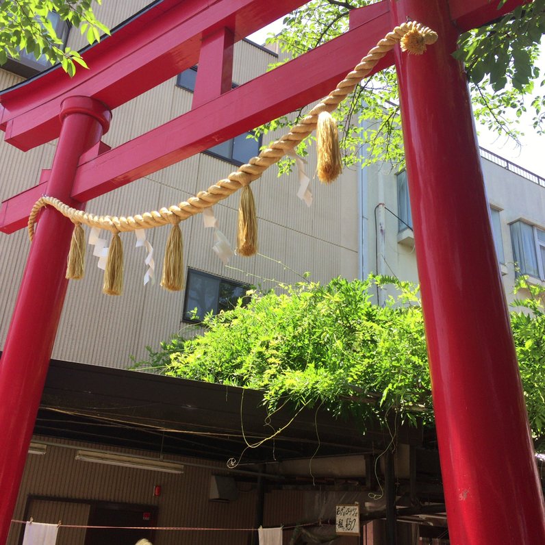 千代保稲荷神社