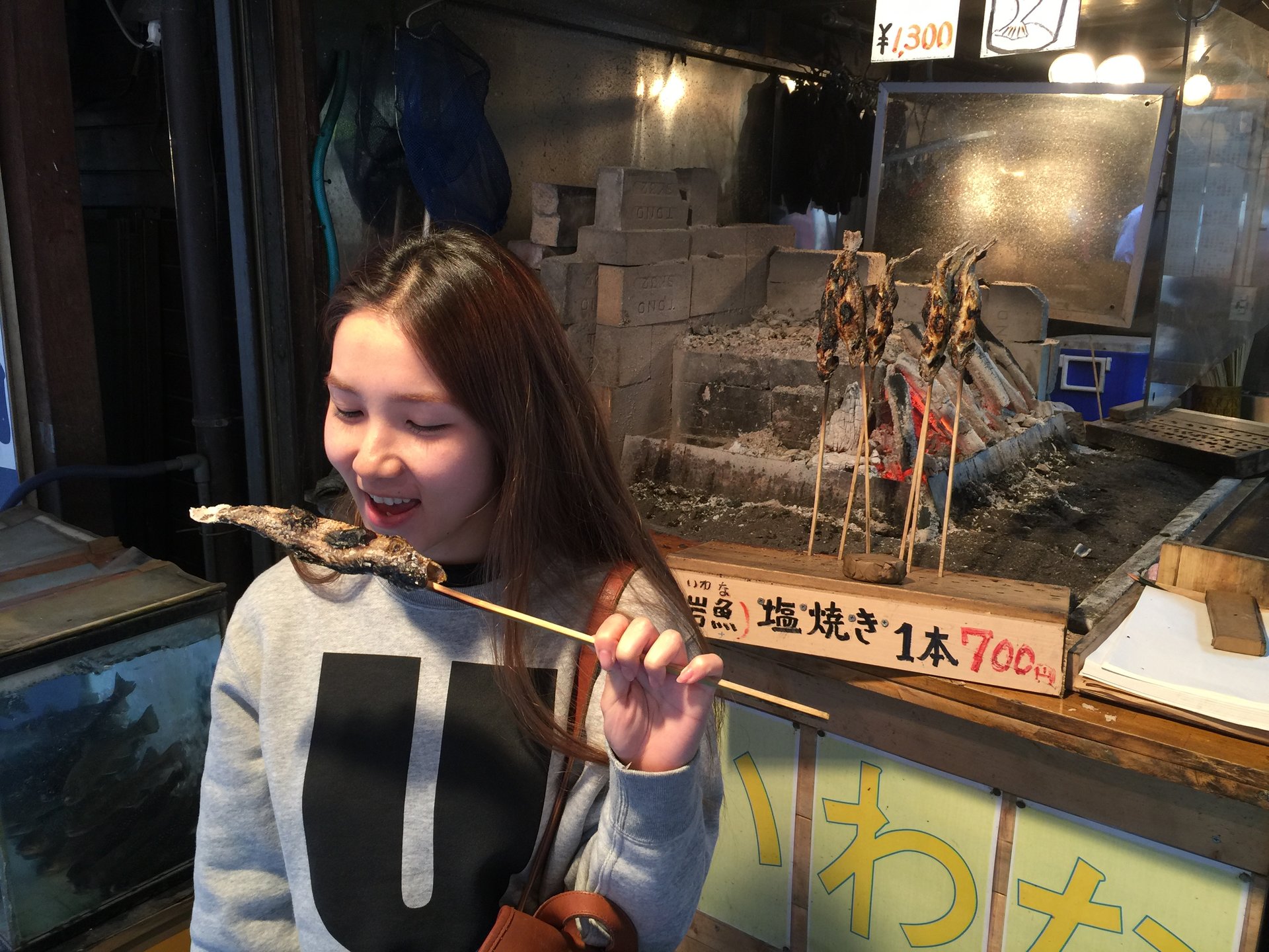 軽井沢〜すぐ側白糸の滝『幻の魚いわな』や団子1,000円で食べ歩きがおすすめ！