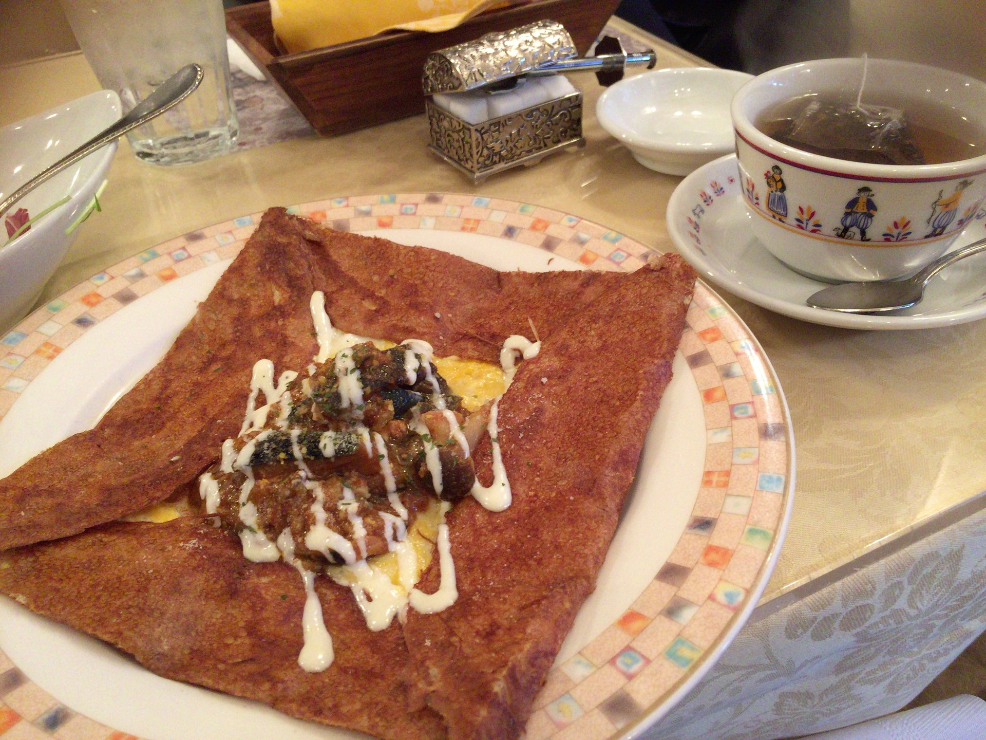 大阪でフランスを感じる。クレープリー・アルション【難波ランチ・カフェ】