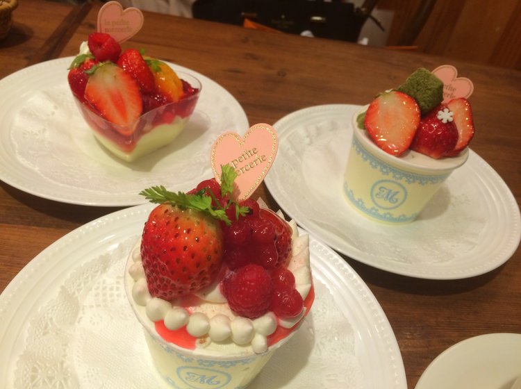 新宿ルミネスト内でおしゃれ女子会 カップケーキが可愛すぎるスイーツカフェ Playlife プレイライフ
