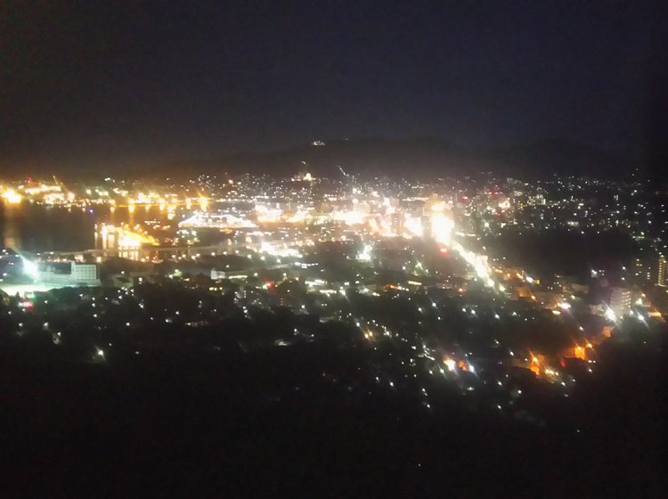 長崎県佐世保市より 佐世保在住の私がオススメする市街地から車で分以内で行ける夜景スポット4選 Playlife プレイライフ