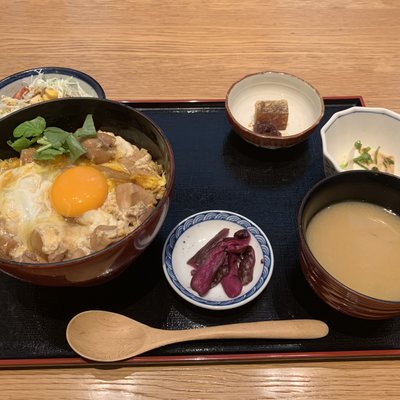 博多もつ鍋 幸 とりもつえん 京橋店