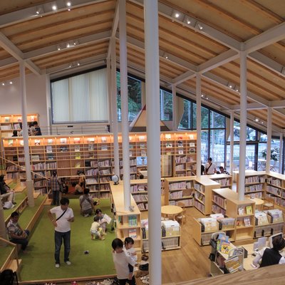 九州パンケーキカフェ武雄市こども図書館店
