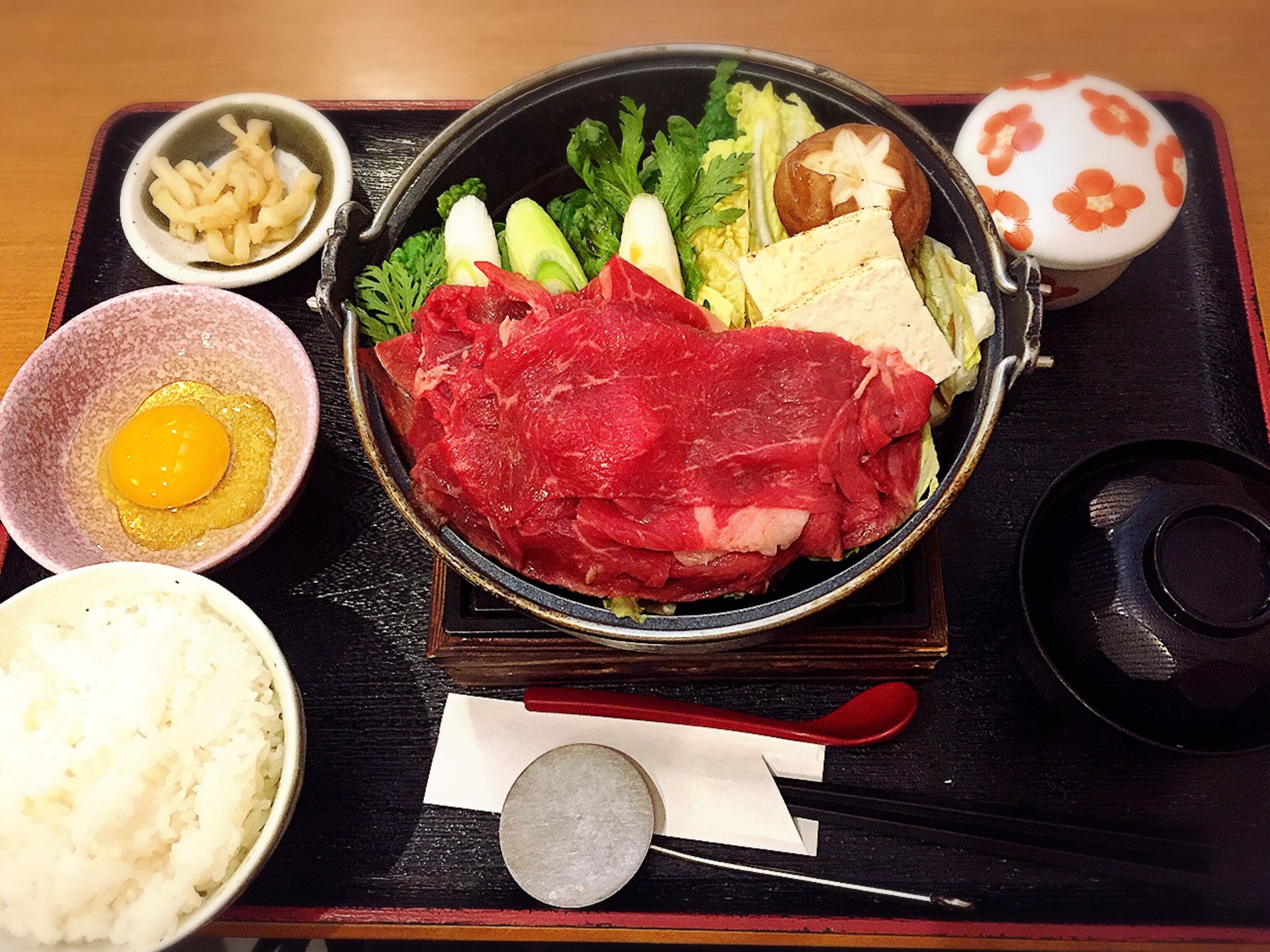 【成田空港第1ターミナル】すき焼き、もつ鍋、寿司…帰国したら即食べたい和食は「菜の里」で！