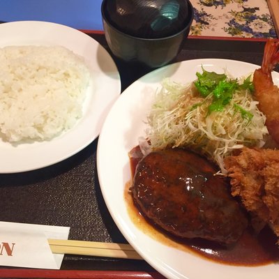 グリル ロン 阪急三番街店