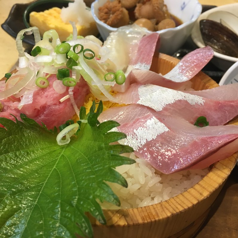 タカマル鮮魚店