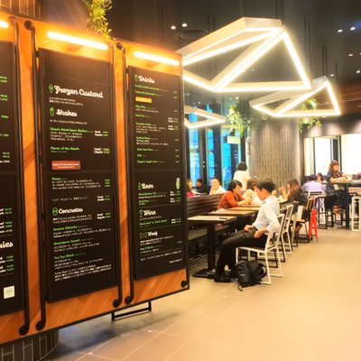 SHAKE SHACK 梅田阪神店（シェイクシャック）