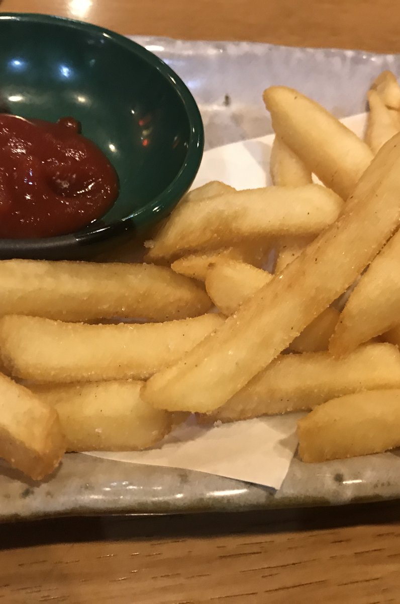 横浜駅近で 酎ハイ190円の激安居酒屋 みんなでいかにインスタ映えするか対決 新しい居酒屋の楽しみ方 Playlife プレイライフ