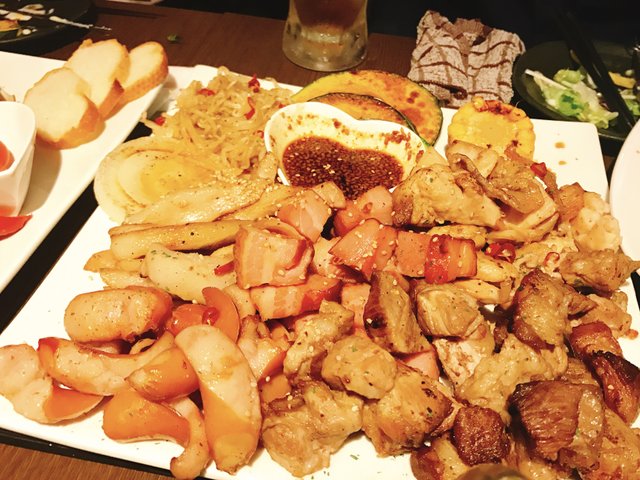 渋谷で食べ放題ならここ 焼肉 チーズ パンから変わり種まで15選 Playlife プレイライフ