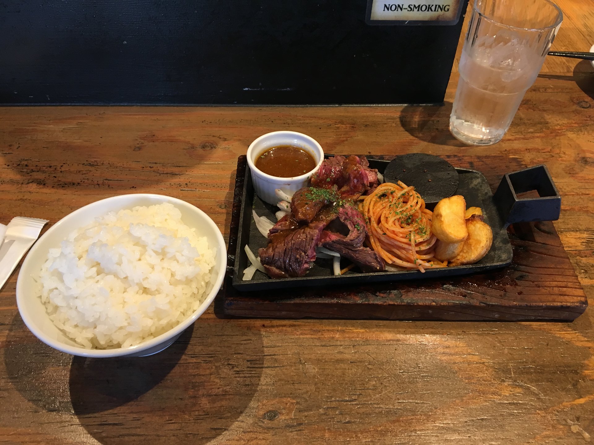 【肉好きの方】ニクバルダカラ 伏見店
肉！肉！肉！肉を食べたくなったら☆