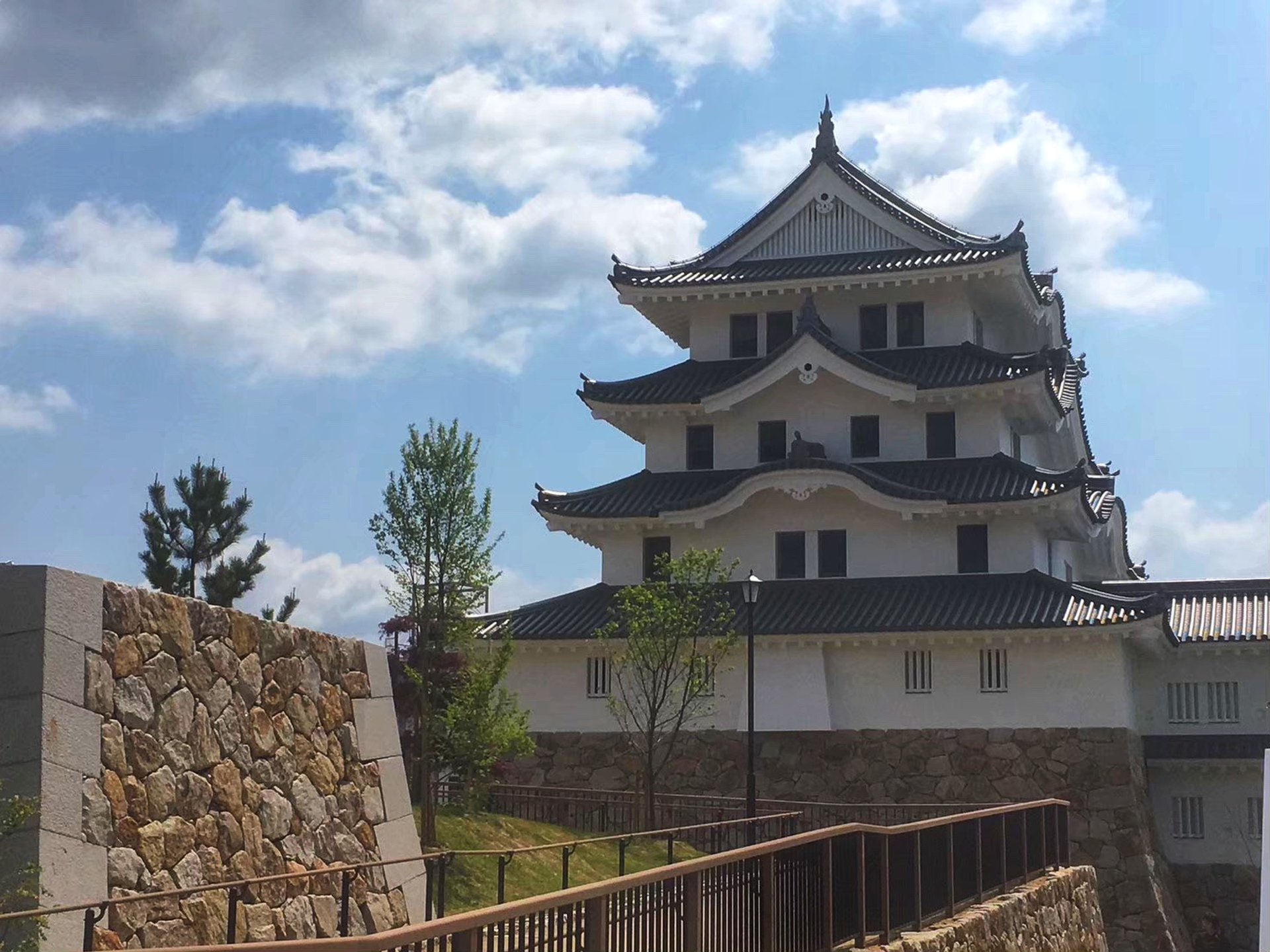 平成の新築「尼崎城」はハイテク！ ＶＲシアターや5ヶ国語音声など最新技術の展示が楽しめる☆ 