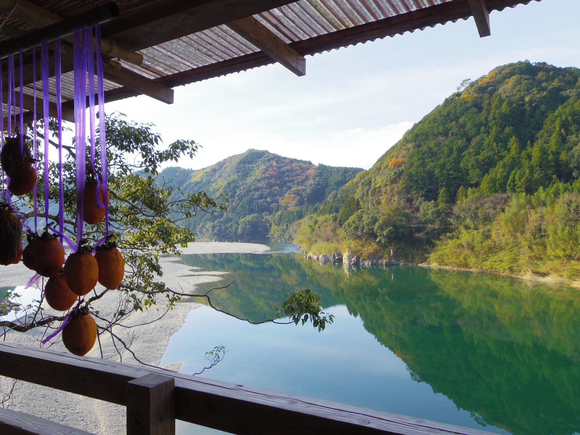 はた織り体験や、紙すき体験もできる！高知県の仁淀川でまったり観光コース♪