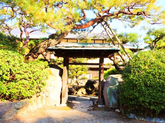 琴ノ浦温山荘園