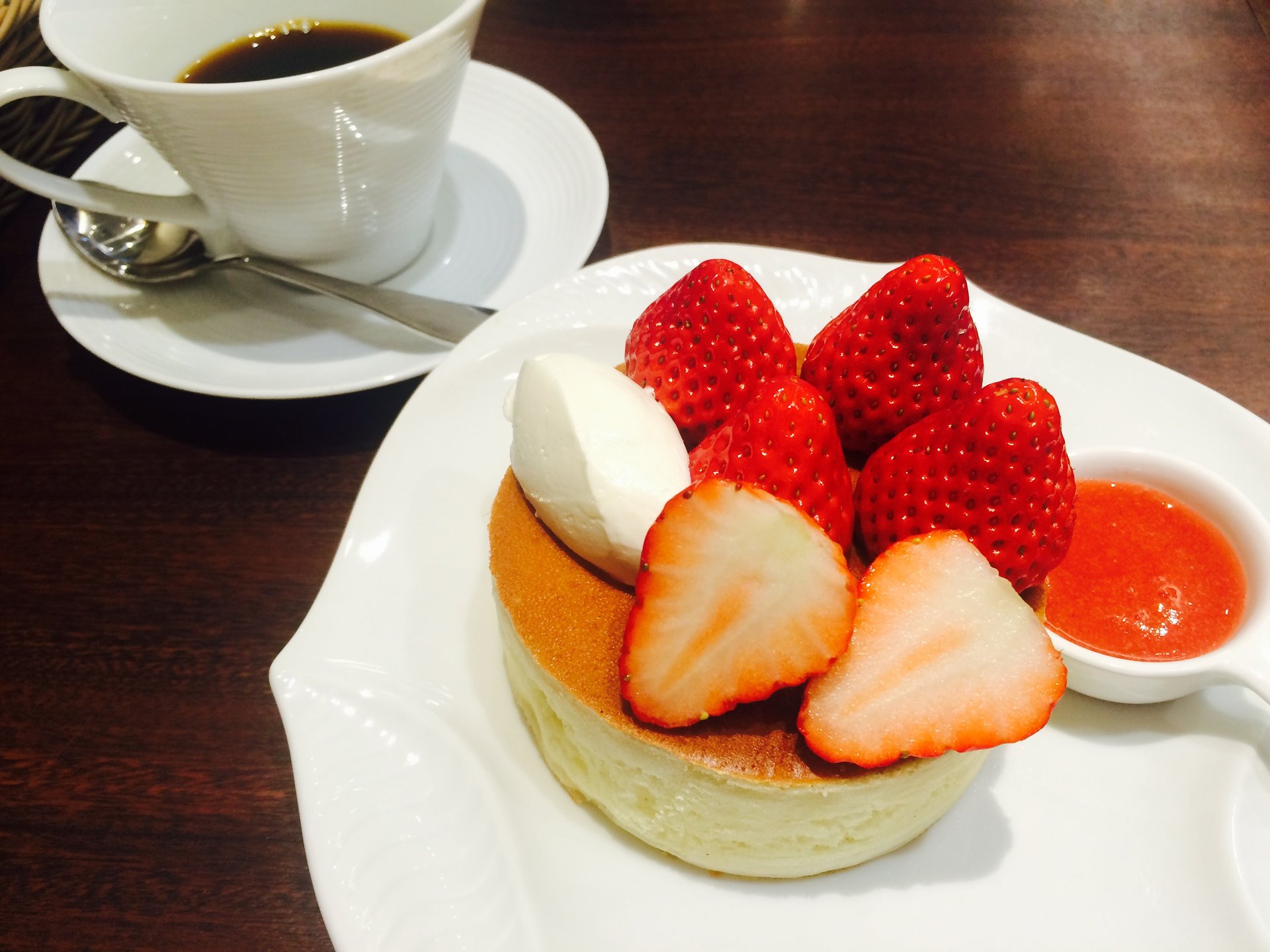 【町田の本格派喫茶店】ティータイムはふわふわパンケーキで決まり！