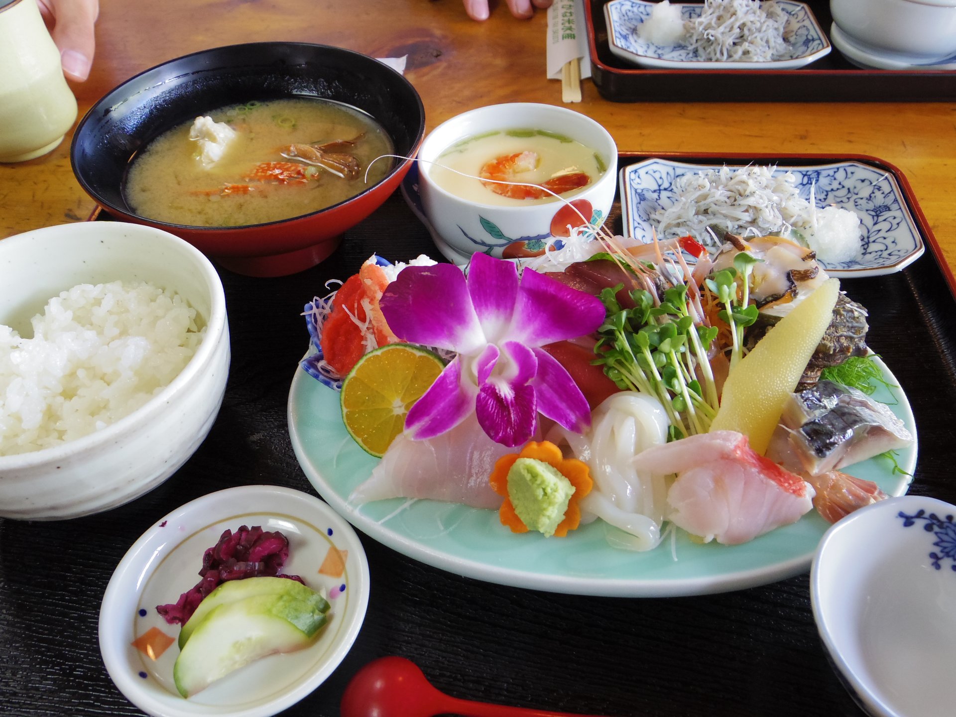 お食事処 かね光水産