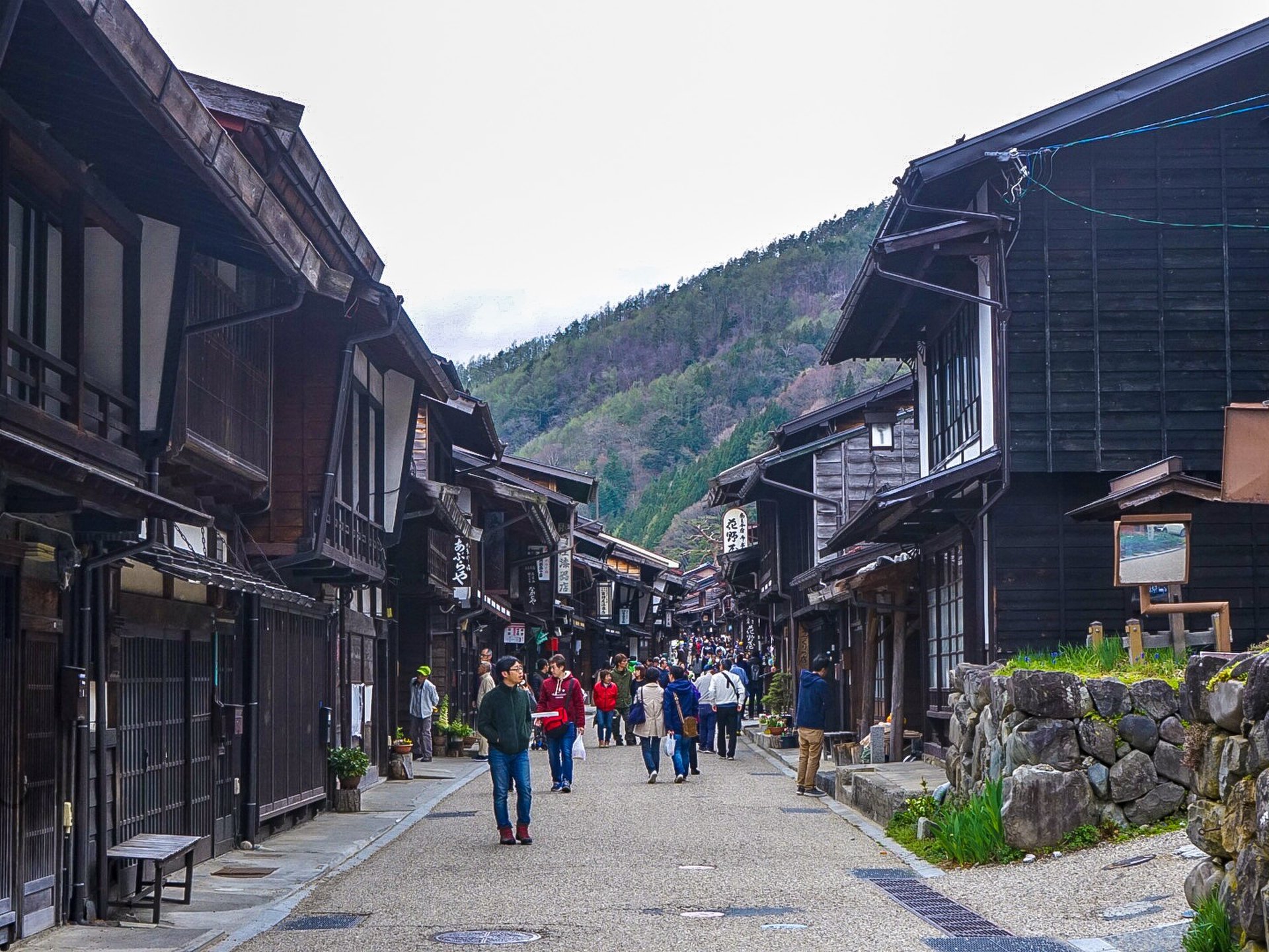 木曽路のレトロ散歩！日本最大規模の宿場町「奈良井宿」でまったり伝統文化に触れるプラン