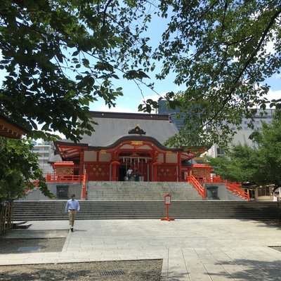 花園神社