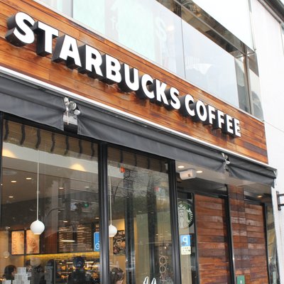 【閉店】スターバックスコーヒー メディアモール天神店