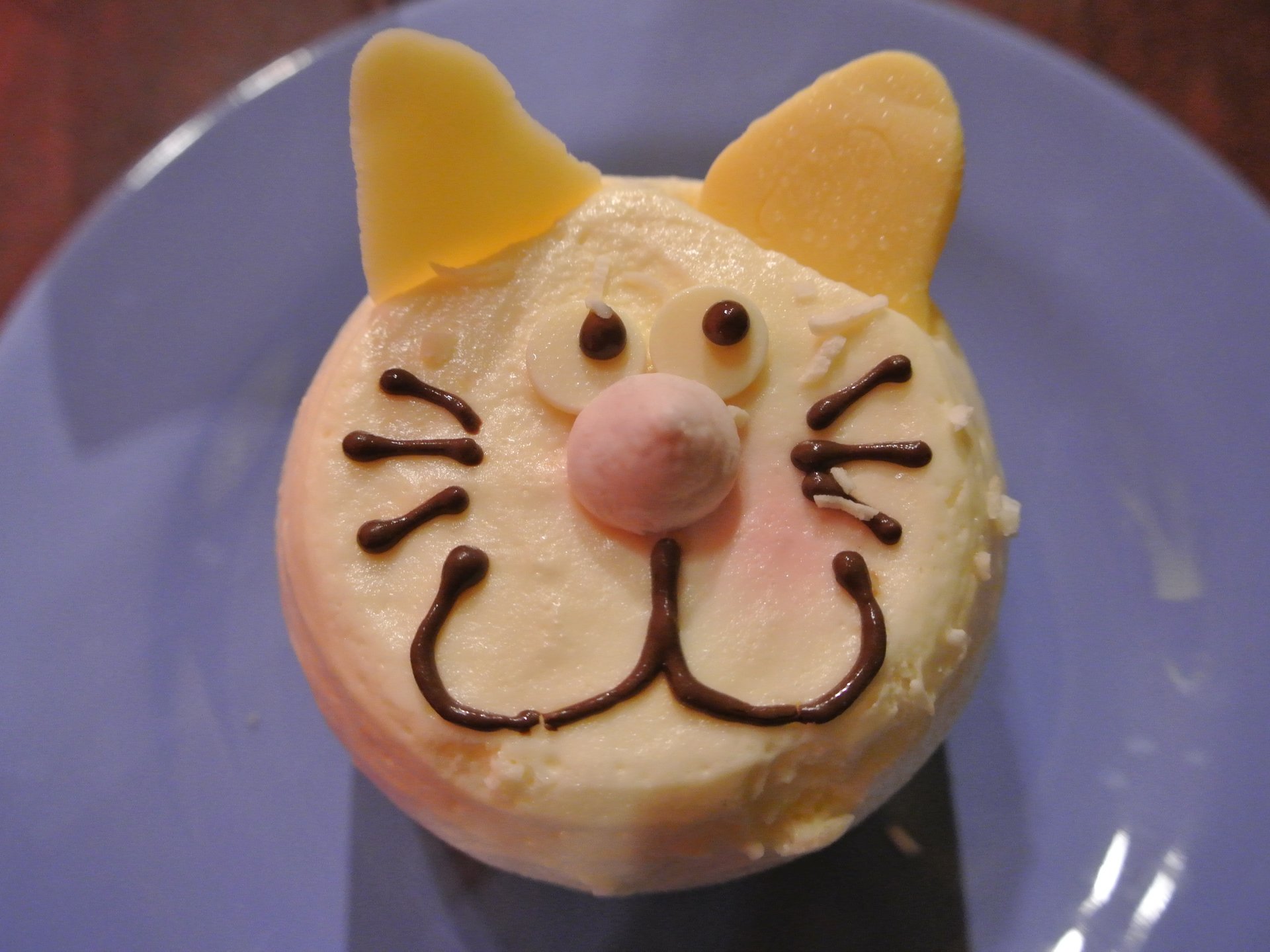 【大阪カフェ】可愛すぎるどうぶつケーキが食べれる「カフェ太陽ノ塔」へ行きたい！