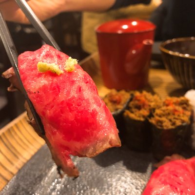 【閉店】佰食屋肉寿司専科