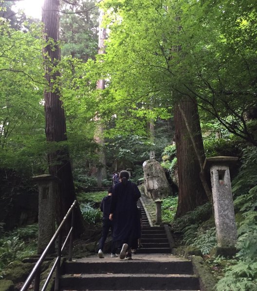 宝珠山立石寺