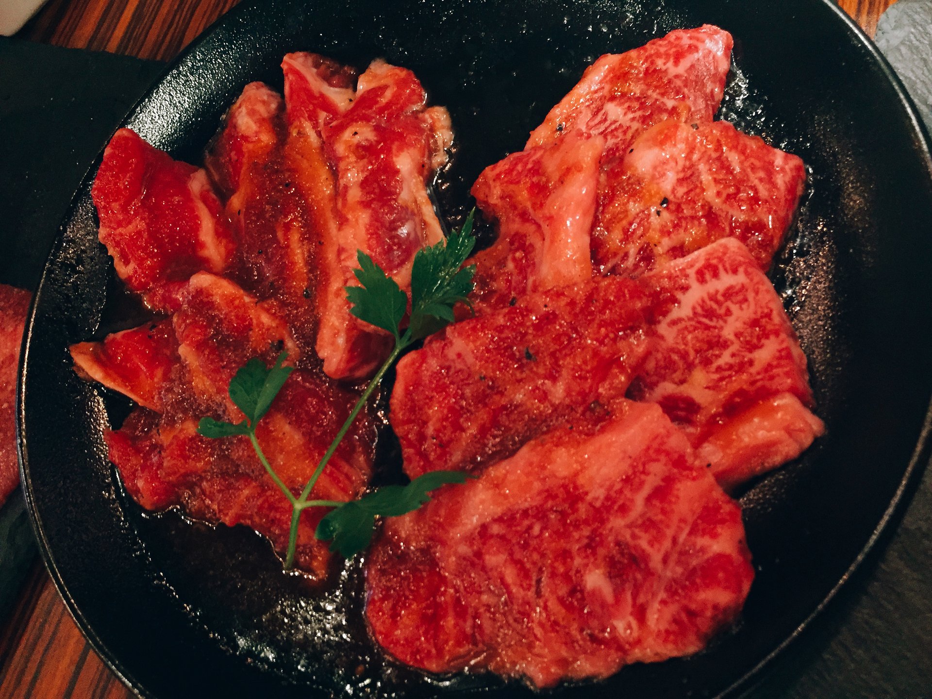 今夜はお肉デートです♡おしゃれな「焼肉バルやる気」でがっつりお肉をいただこう！【京都・河原町】