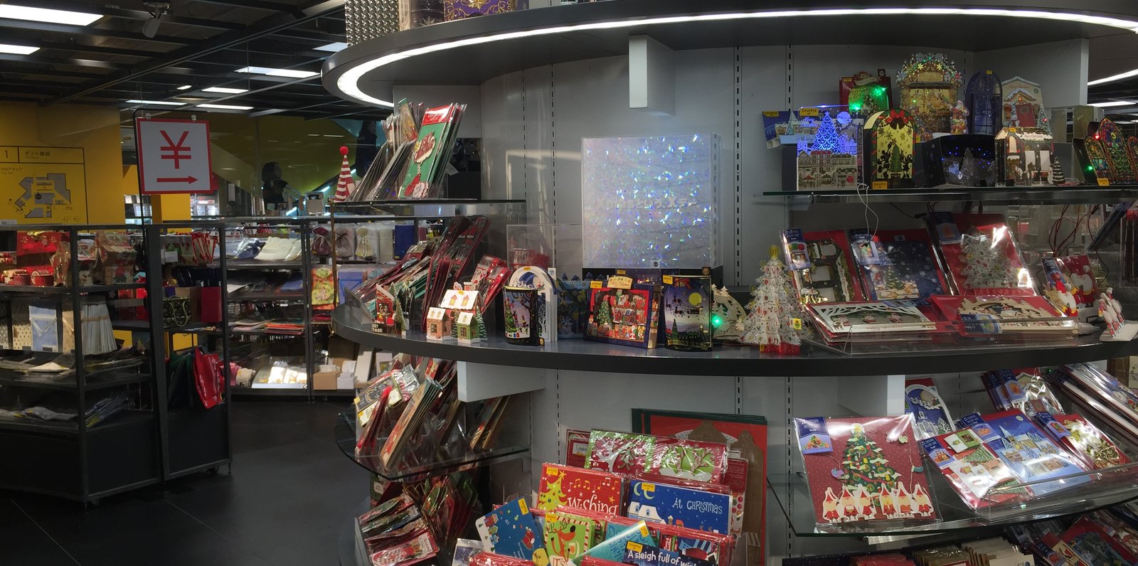 カップルのプレゼント選びならココ 渋谷loftはクリスマスグッズの宝庫 Playlife プレイライフ