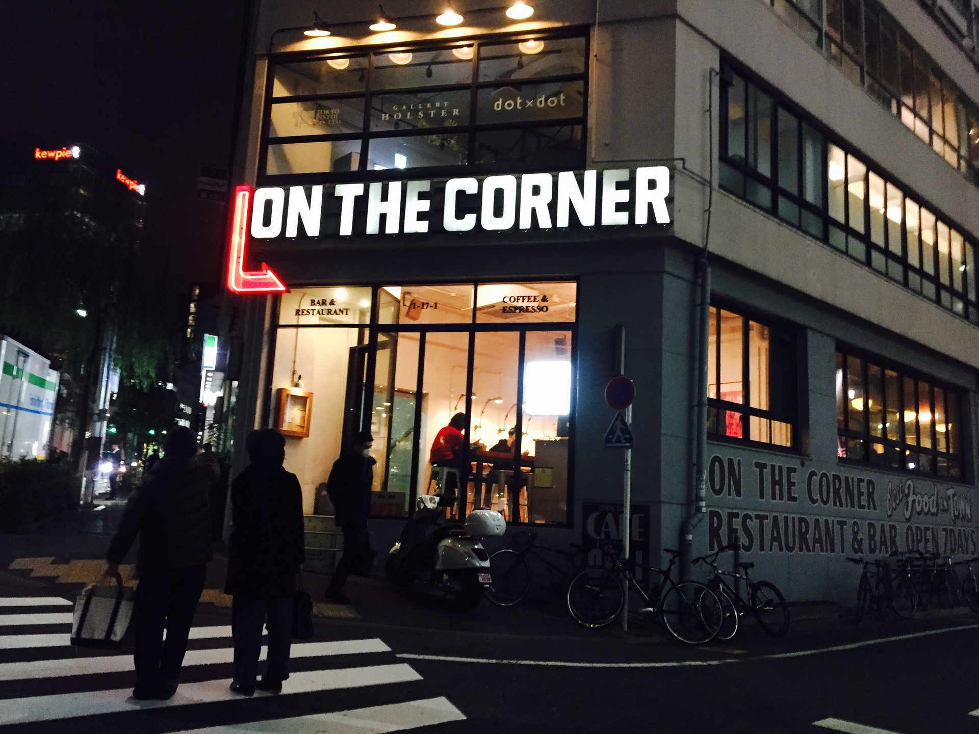 お洒落すぎるアメリカンダイナー On The Corner Playlife プレイライフ