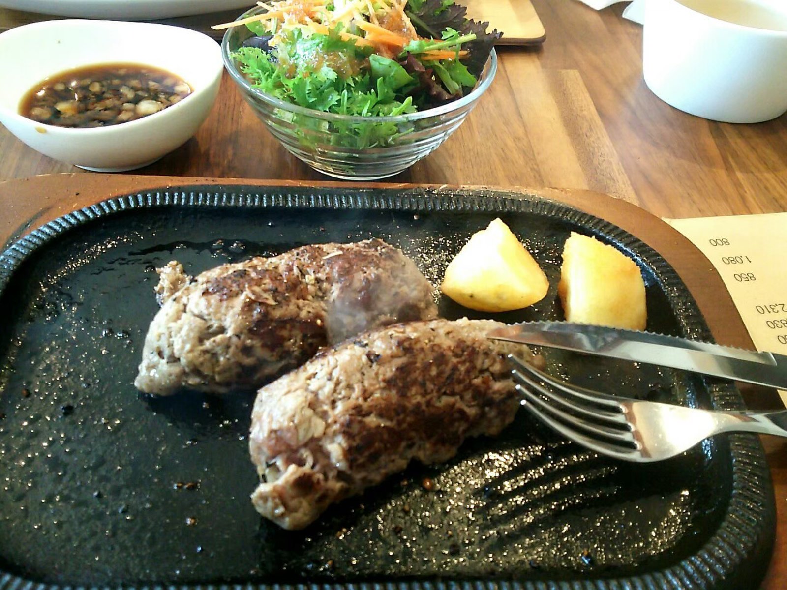 福岡 六本松で肉を探して三千里 肉が美味しいお食事処を１日で網羅できるプラン Playlife プレイライフ