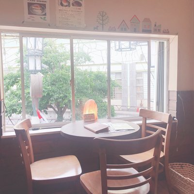 カフェバー プチプラム （Cafe+bar Petit plum） 