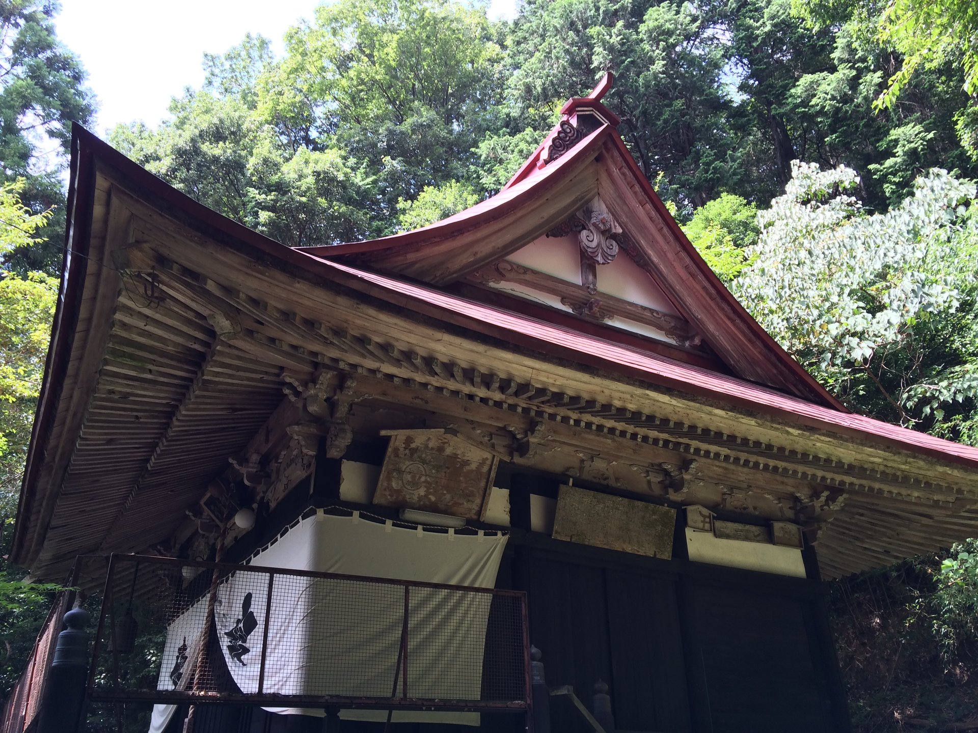 【岐阜郡上八幡】京都の清水寺と同じ『懸崖作り』楊柳寺‼境内は奇観 ●０●）～十三ケ寺めぐり～