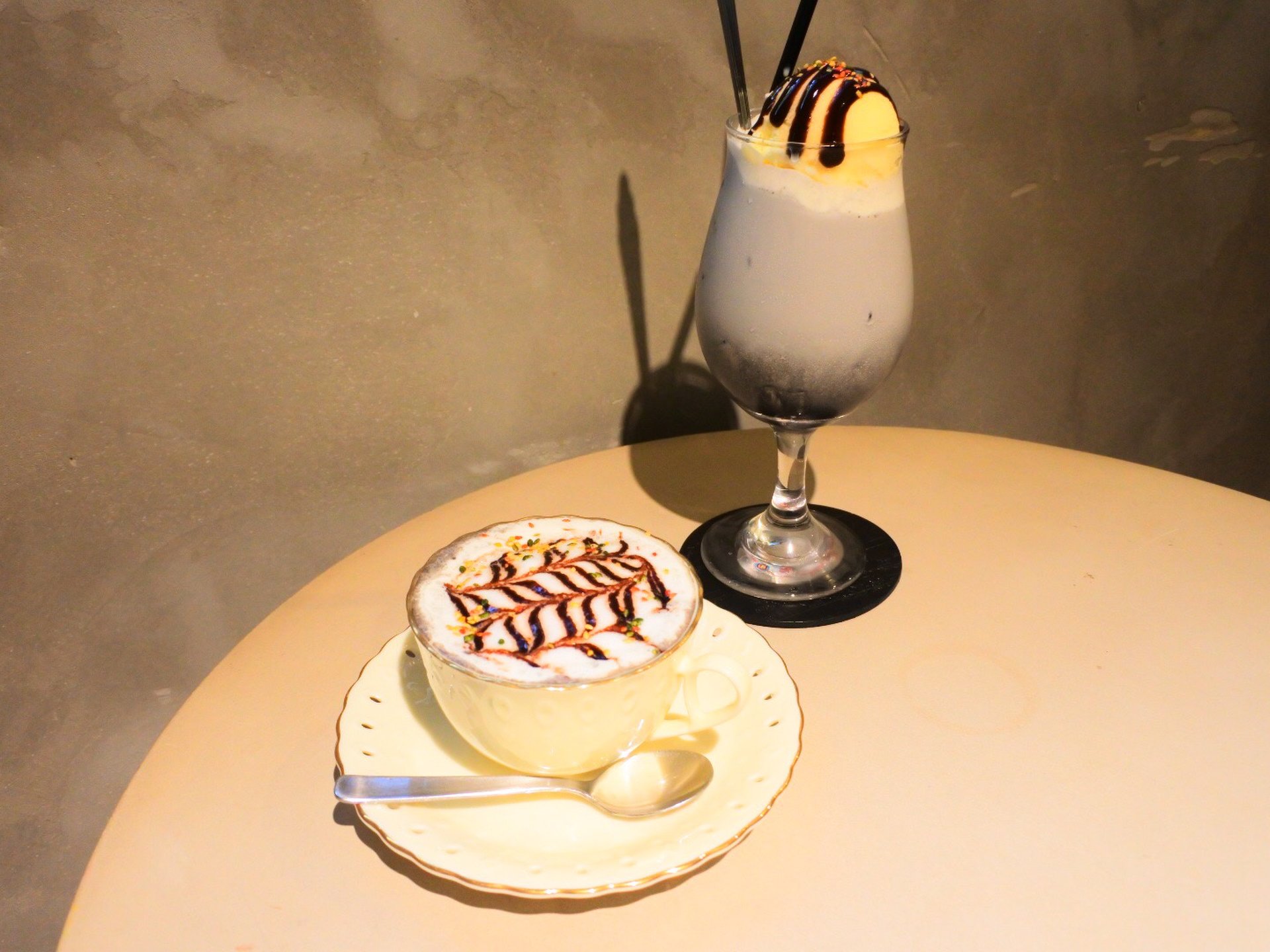 中崎町で話題のおしゃれカフェ♡古着屋SPIAのグレードリンクは身体に良くて見た目もおしゃれ♡