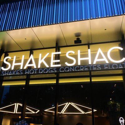 SHAKE SHACK 梅田阪神店（シェイクシャック）