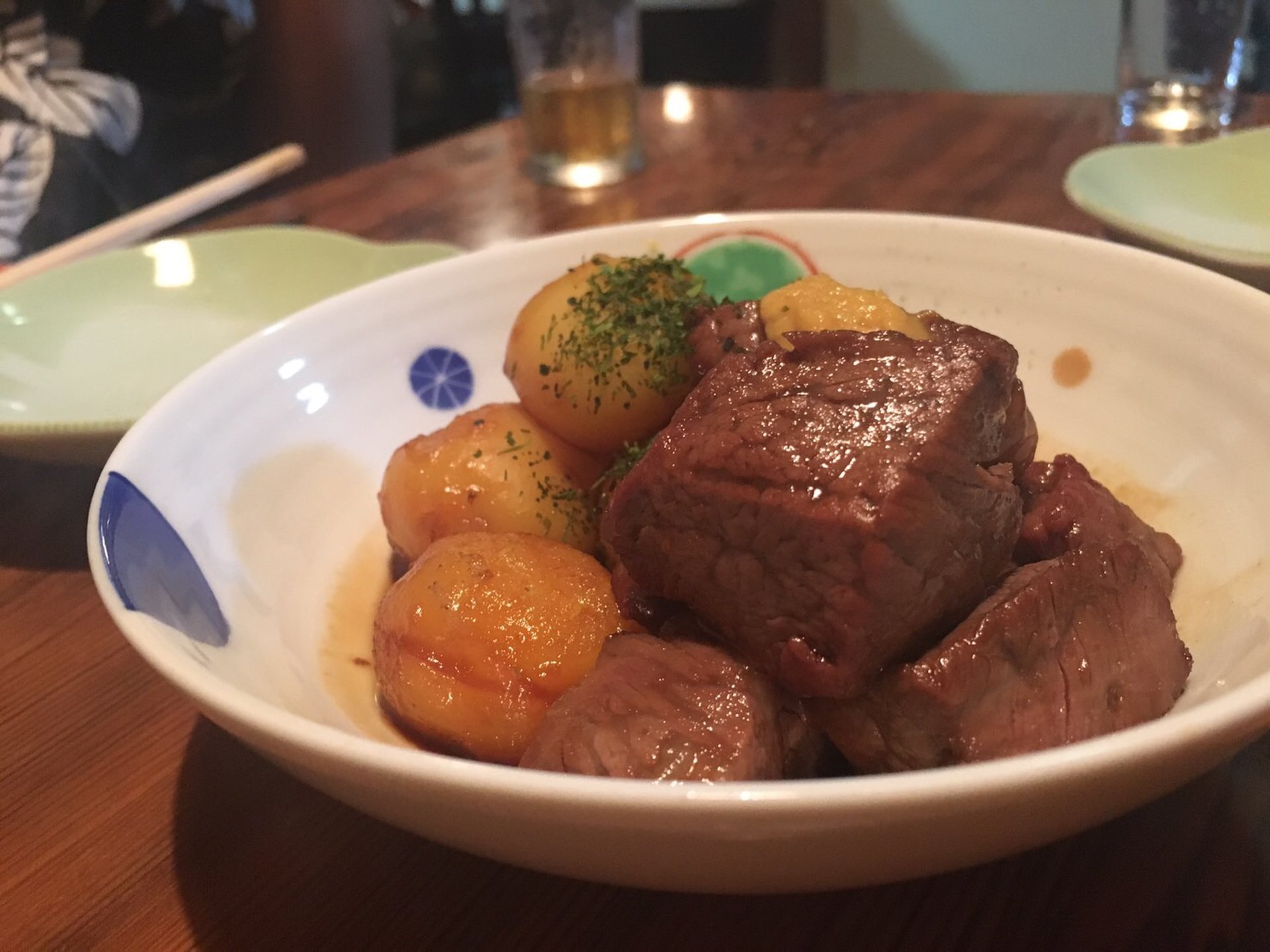 【下町・田原町】坂上忍さんも絶賛！居酒屋「柿汁」の肉じゃがは死ぬまでに食べるべき一品だ！