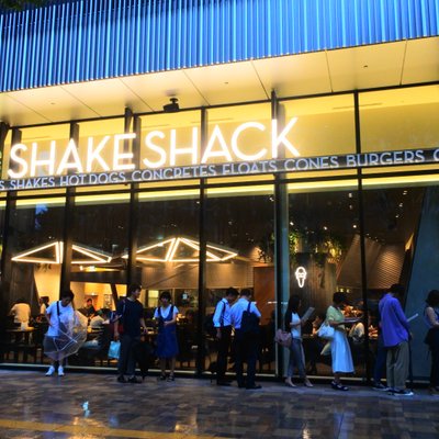 SHAKE SHACK 梅田阪神店（シェイクシャック）