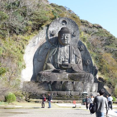 鋸山日本寺