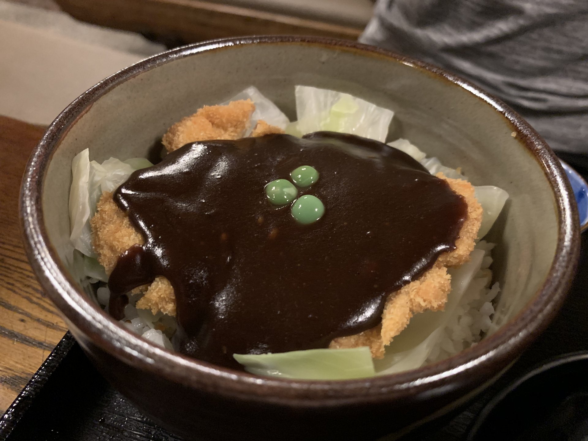 岡山駅周辺デミカツ丼「味司 野村」真っ黒いドミグラスソースカツ丼が激ウマ