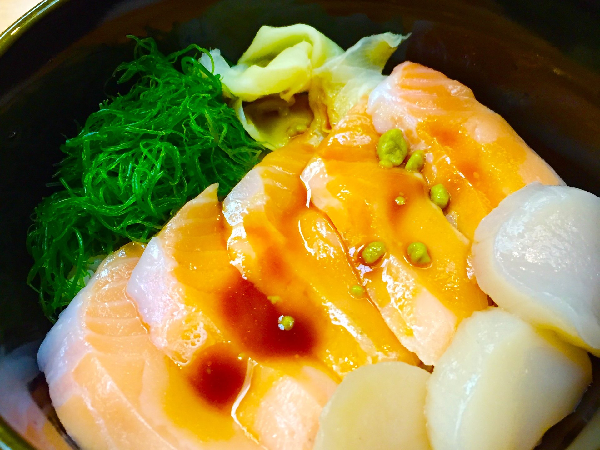 【小樽で一番コスパが高い海鮮丼】ポセイ丼で食べる限定運河丼とホタテバター焼き