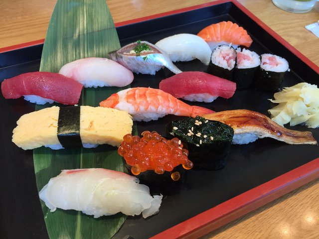 築地ランチの決定版 絶対外さない おすすめの寿司 海鮮丼10選 Playlife プレイライフ
