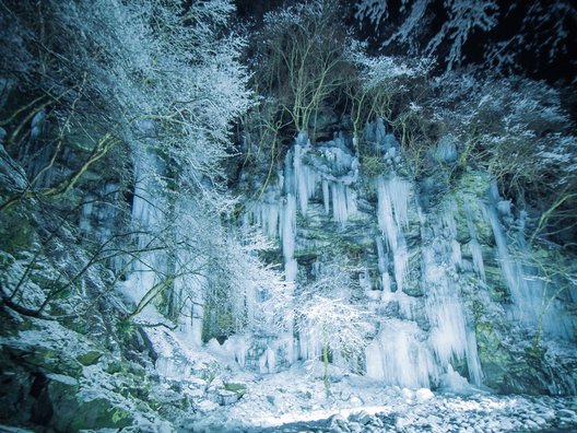 三十槌の氷柱