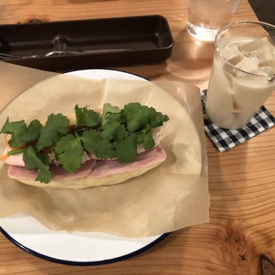 HOTORI SANDWICH&TEA（ホトリ サンドウィッチ&ティー）