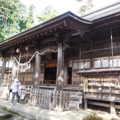 土津神社