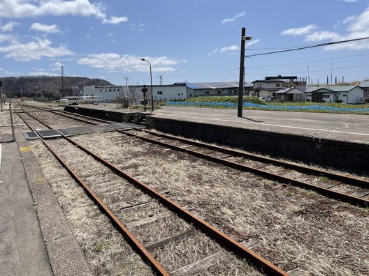 静内駅